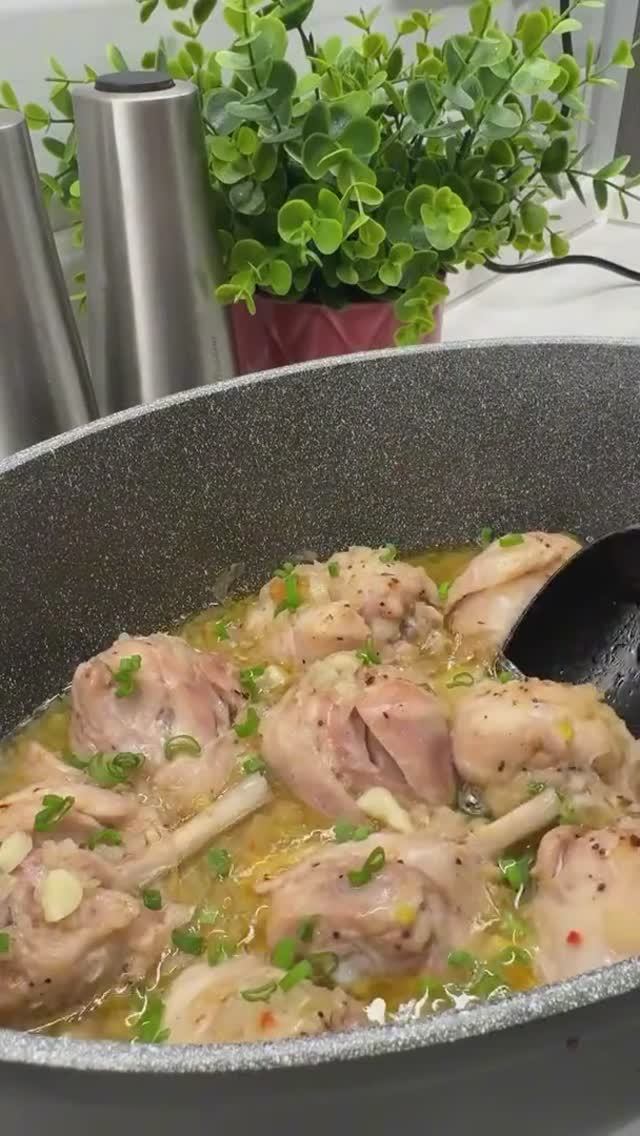 Томлёная курица в духовке 🥘