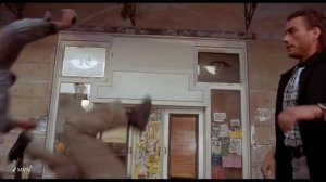 Ван Дамм вырубает хулиганов