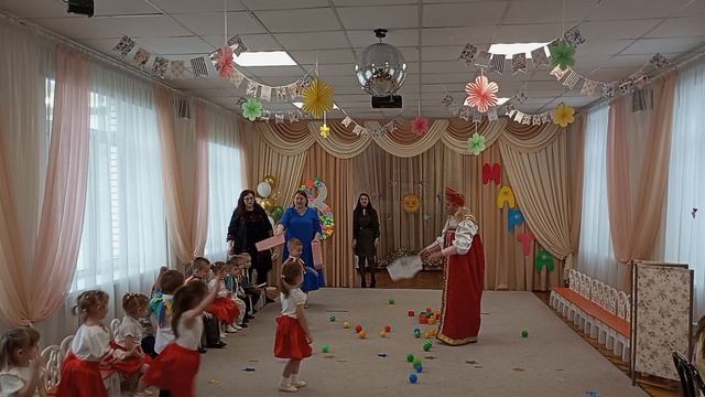 группа №5, праздник 8 марта