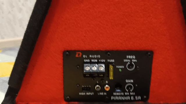 Активный сабвуфер Piranha 6.5A установка в лада веста