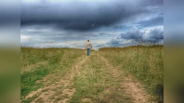 Злата Литвинова «Забудь два слова …» читает Любовь Б. #стихи #поэзия #стихиожизни #поэзиядлядуши