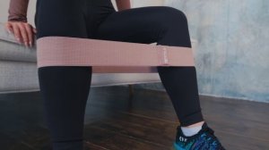 Разведение ног сидя, усложнённый вариант с тканевой резинкой (10)