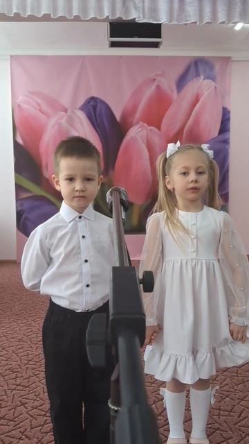 Ансамбль "Почемучки" Е.Зарицкая/И.Шевчук "Раз ладошка, два ладошка" - Карпинск