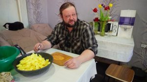 Как вкусно я приготовил картошку с тушёнкой