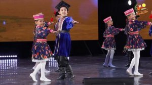 БАЙН ТЕГ. Танец "Шарка-Барка"