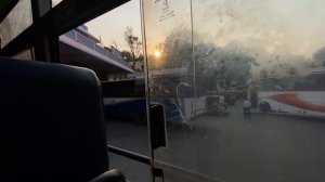 Catrin de Moore/В аэропорт на автобусе, надеюсь не опоздаю. Что-то я напутала.