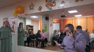 Шуточная сценка «Один дома»