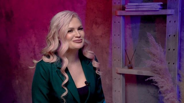 Юлия Счастная - Подкаст Дорогое удовольствие. Цветы бизнес Казань. Героиня обложки март