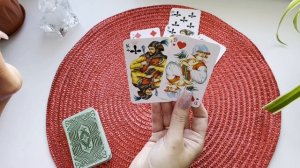 Червонная дама. Что у неё в жизни? Гадание на игральных картах