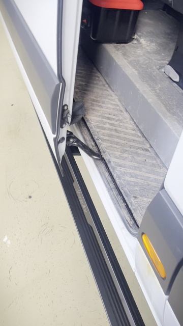 Mercedes Sprinter - Электропороги ATC