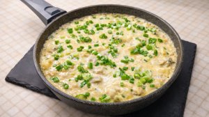 Жульен с курицей и грибами на сковороде — простой рецепт