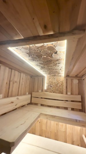 Мобильная баня длиной 8 метров с парной в стиле Леший