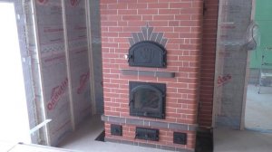 ПЕЧЬ-КАМИН с ДУХОВКОЙ из ЛИЦЕВОГО КИРПИЧА. Лесколово.