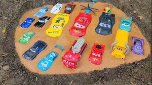 Моем Машинки Тачки! Молния Маквин и Чик Хикс | Чистим Игрушки | Мультики для детей