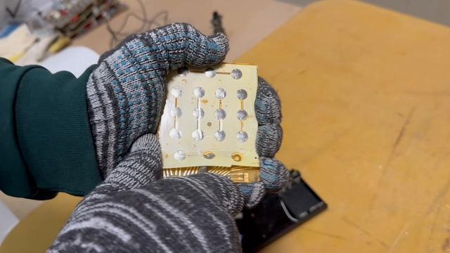 В разборе МИКРОКАЛЬКУЛЯТОР ЭЛЕКТРОНИКА Б3-23 1977г