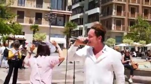 Ласковый Май творит Чудеса - Реакция Иностранцев на улице Европы.