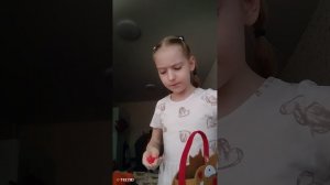 Делаю лабубу. Кося в восторге😀😉😄😃🤣🤣😂
Оцените от 1 до 10:
Лабубу
Лайфхак
Одежду мою