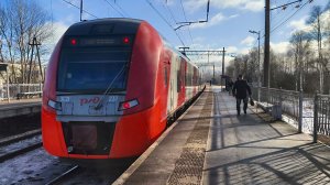 ЭС2Г 237 "Ласточка" и 2ТЭ116-1565 с грузовым поездом на пл. Сосновая Поляна