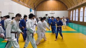 В Дербентской спортивной школе прошло чествование серебряного призёра Первенства России по дзюдо