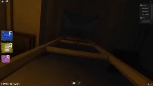 лотков бежит от дядьки с топором!