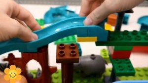 Для детей. Сделал из Лего Гоку со зверюшками их дом с горкой, скатываем шарики. #дети #видеодлядетей