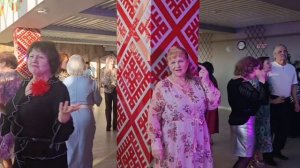 7 марта.Снова стою одна....