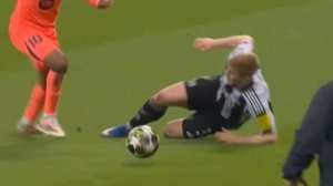 Ньюкасл — Барселона 1 : 1