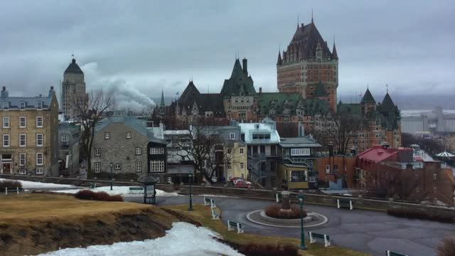 382. Квебек, Канада