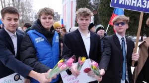 В Лыткарине более 100 человек приняли участие в праздничном шествии «Дорогая, ты права!»