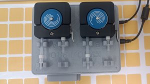 Перистальтический дозатор для 2х компонентных смол для заливки 3d наклеек и купольных стикерпаков