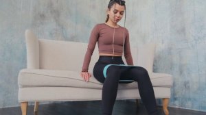 Разведение ног сидя, упрощённый вариант с тканевой резинкой (9)