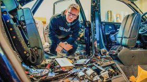 ЧИНИМ МОРЕ ЭЛЕКТРОНИКИ В СТАРОЙ AUDI A8 W12