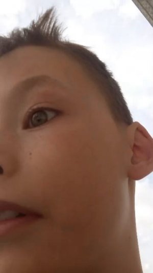 у нас сашол снег