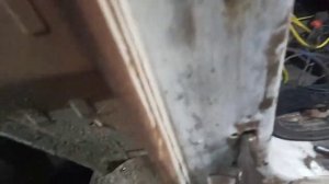 Как открутить петлю на волге если она не откручивается.