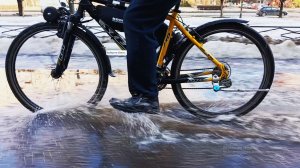 Всепогодный микро электропривод к велосипеду