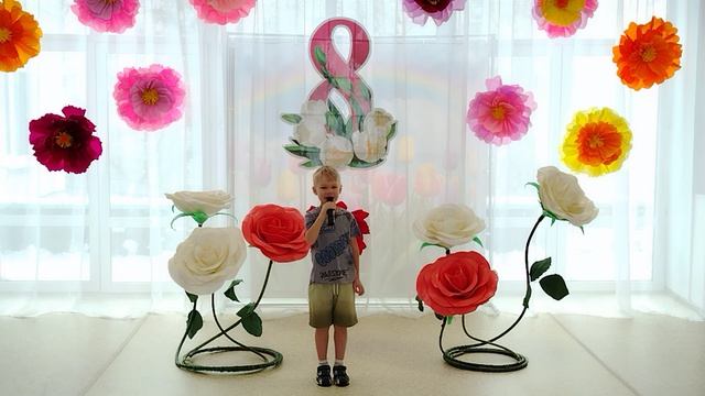 Максим Комиссаренко - В.Шаинский/Э.Успенский "Песенка Чебурашки" - Серов