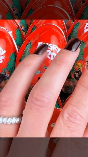 Распаковка яиц-сюрпризов Angry Birds