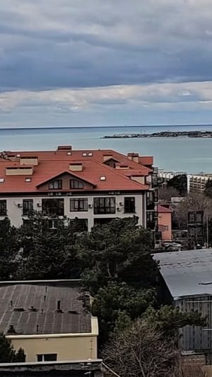 Двухкомнатная квартира с прямым видом на море в самом центре Геленджика в ЖК Реал.