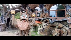 скульптуры на даче страна  Вихляндия.