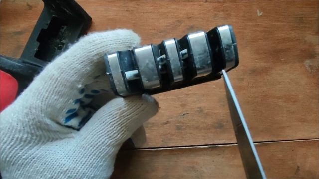 Китайская точилка для ножей и ножниц.