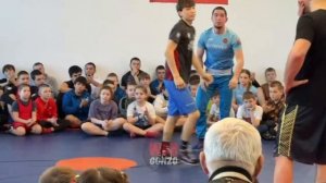 Олимпийский чемпион провел мастер-класс для детей Мариуполя