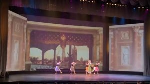 Танец в сабо Исполняют Николай Цискаридзе и артистки балета Михайловского театра [get.gt]