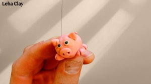 Как слепить Поросенка из пластилина / Свинья из пластилина своими руками / Простая лепка Поросенка