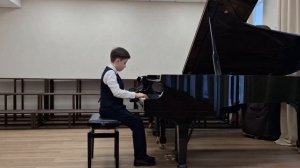 И. Бах 2х голосная инвенция ля-минор, исполняет Андрианов Добрыня