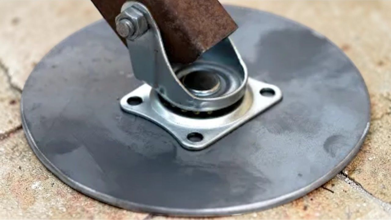 Как вырезать идеальный круг болгаркой: Самодельный станок для резки металла.