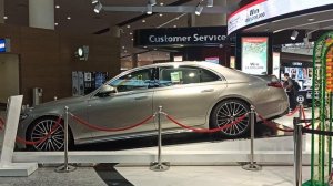 Авто и праздник  Дивали в аэропорту Аль -Мактум!