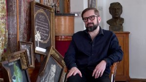 Актёр и режиссер Владимир Крючков: «Рос за кулисами, но артистом быть не хотел»