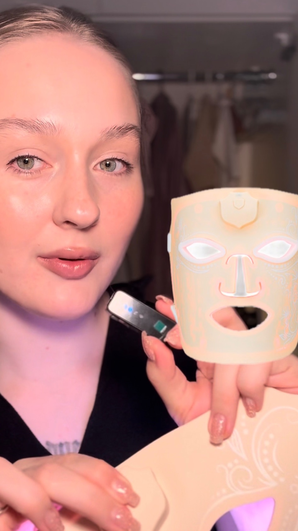 Lumino – LED-маска с 180 диодами и 7 видами света