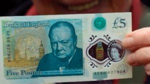 Черчилля на барсука: на британских банкнотах портреты заменят на животных.