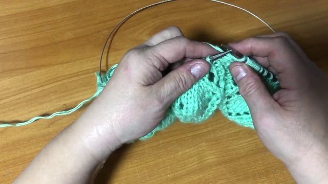 Шикарные ажурные дорожки для вас. Вяжем спицами